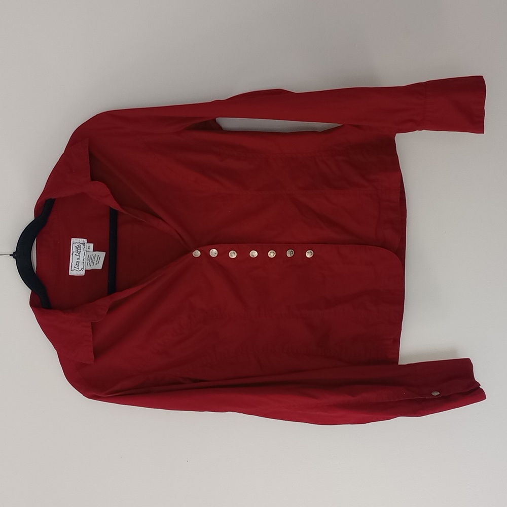Live a Little Red snap shirt Medium
